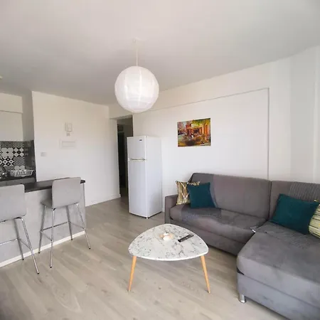 شقة Sunorama Garden - Seaview لارنكا